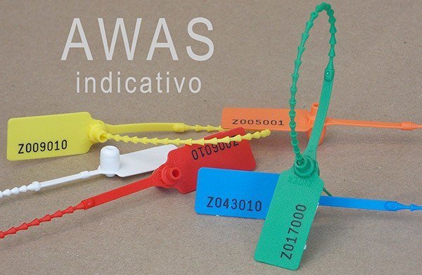 Cinchos de seguridad indicativos.
