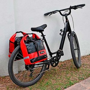 Alforja para bicicleta en color rojo